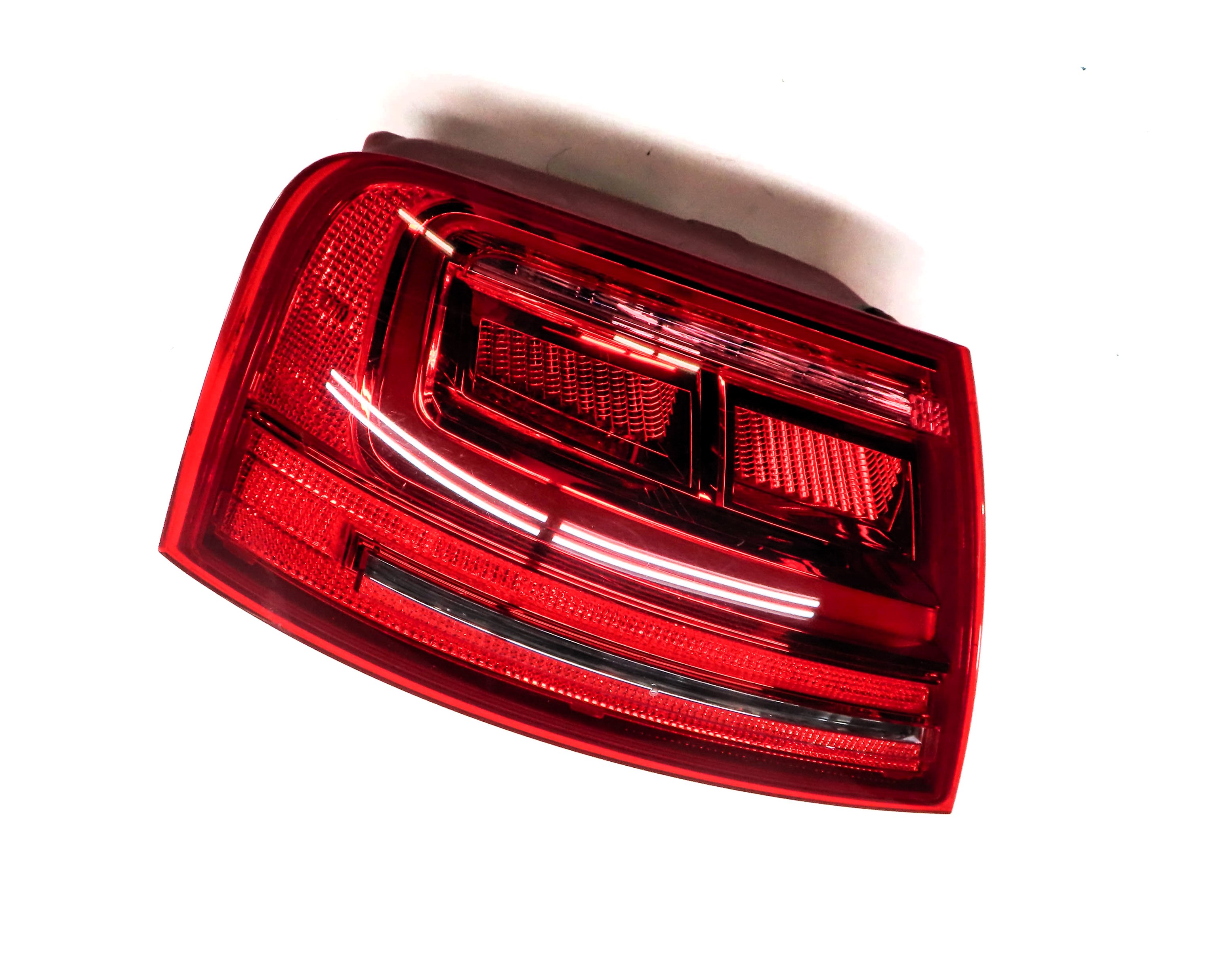 11-14 AUDI A8 S8 (D4 4H) LEFT DRIVER REAR OUTER LED TAILLIGHT BRAKE LIGHT LAMP — exact item pictured